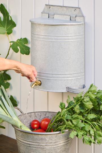  Vattenbehållare med kran - Hus-modern.se