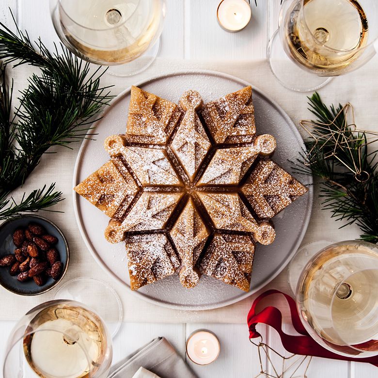 Nordic Ware Bakform Snowflake Bundt® Pan - Hus-modern.se