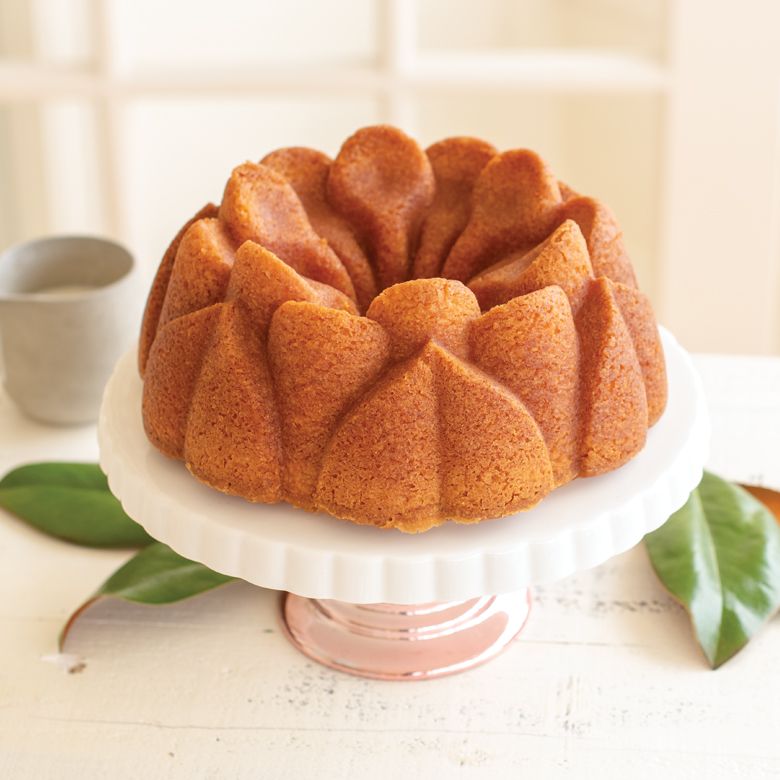 Nordic Ware Bakform Magnolia Bundt® Pan - Hus-modern.se